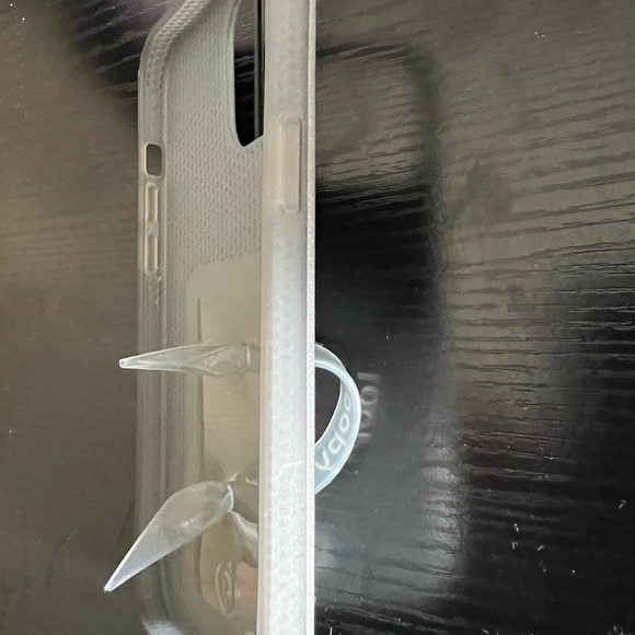 Sparkle silver loopy case - Picture 3 of 9